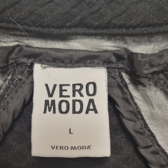 Vero Moda Black Shift Dress • Size Large • 3/4 Sleeve Business Casual - Picture 6 of 7